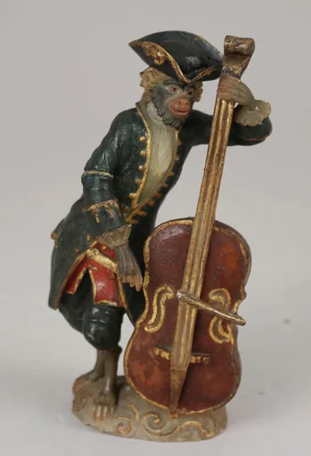 Statuette belonging to a monkey orchestra