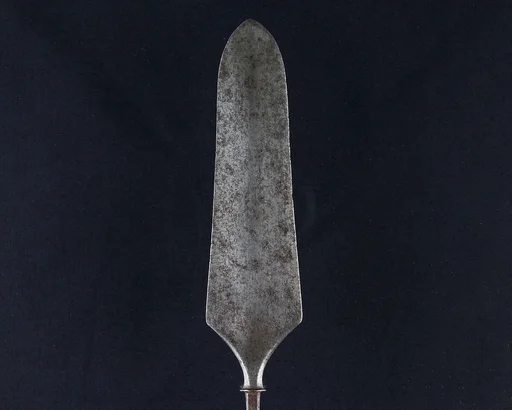 Arrowhead (<i>Yanone</i>)