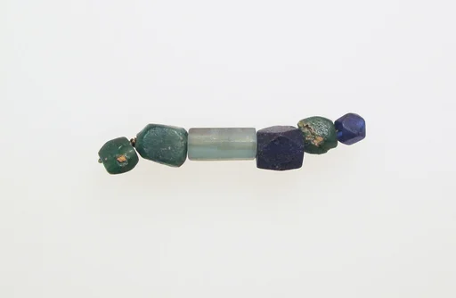 Beads, 6