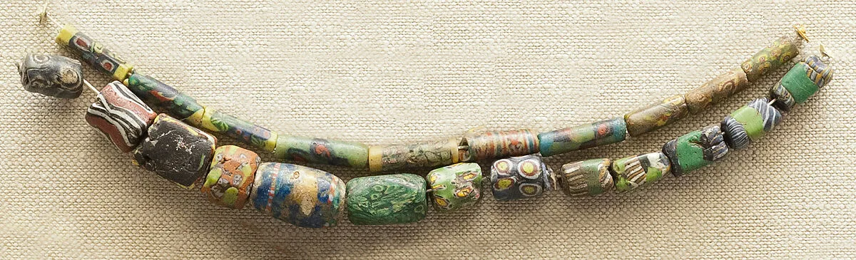 String of 5 Beads — Unknown