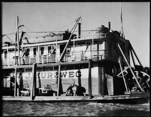 [Sternwheeler Kurzweg, New Orleans, Louisiana]