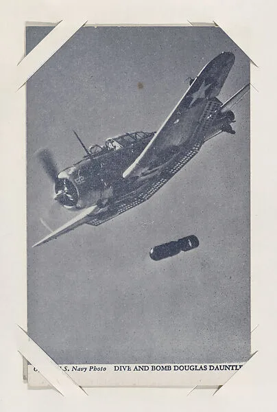 Dive and Bomb Douglas Dauntless from Military--Official Photos cards (W615) — Unknown