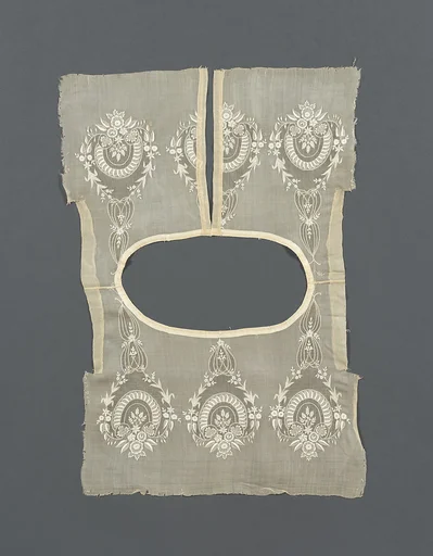 Waist and kerchief (four pieces)