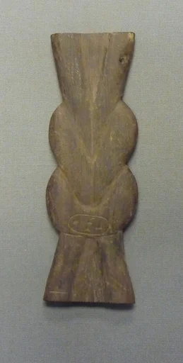 Tjes-Knot Amulet from a Foundation Deposit for Hatshepsut's Temple