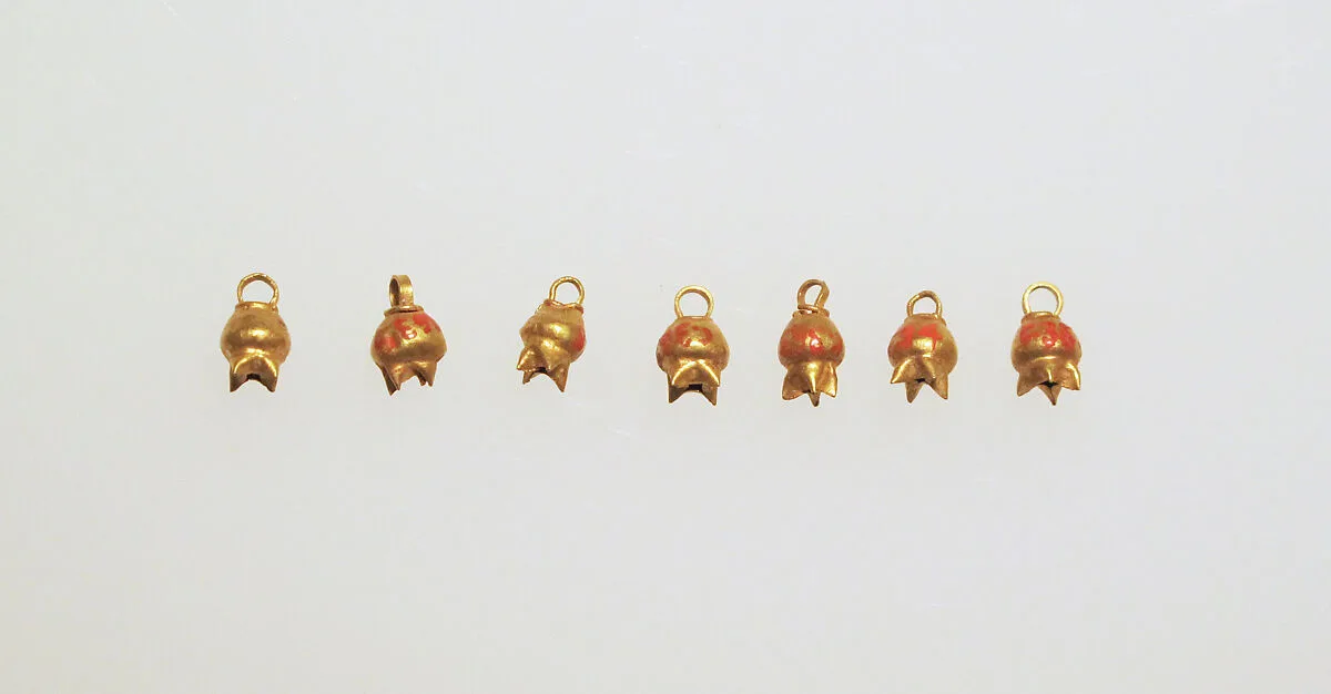 Bead with pomegranate — Unknown