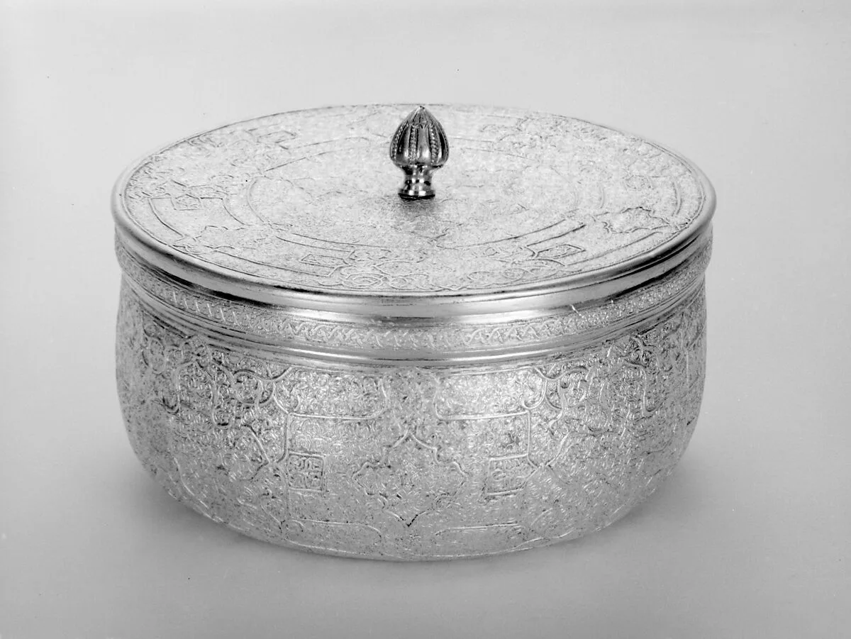 Bowl with cover — Unknown