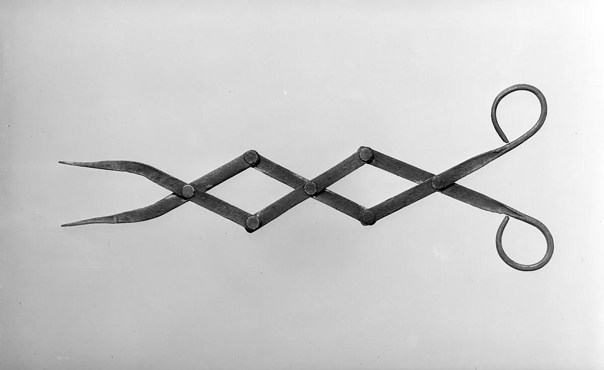 Pipe Tongs — Unknown