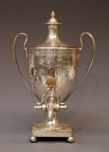 Tea urn