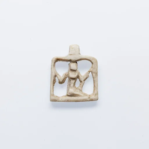 Heh sign amulet