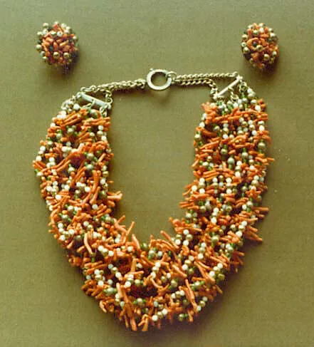 Jewelry set — Unknown