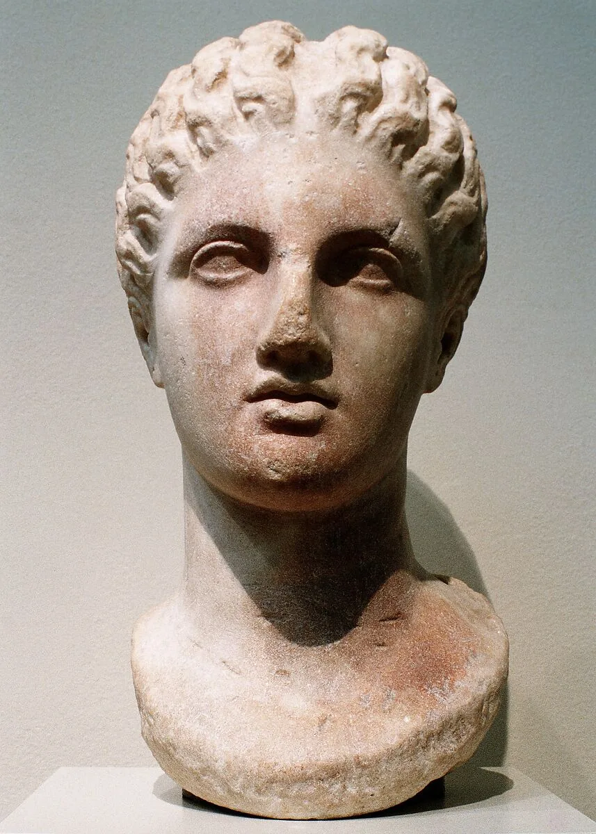 Marble head of a goddess — Unknown