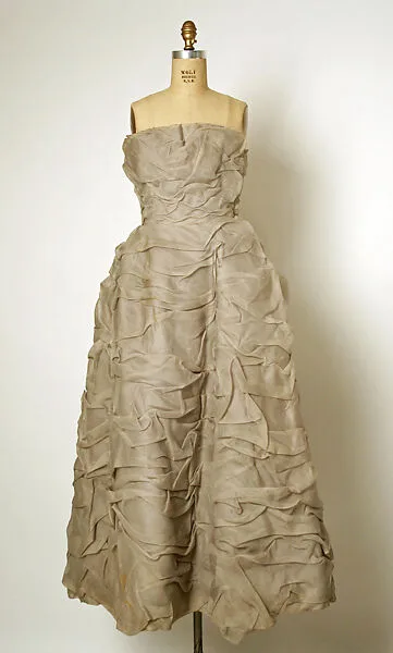 Evening dress — House of Balenciaga|Cristobal Balenciaga