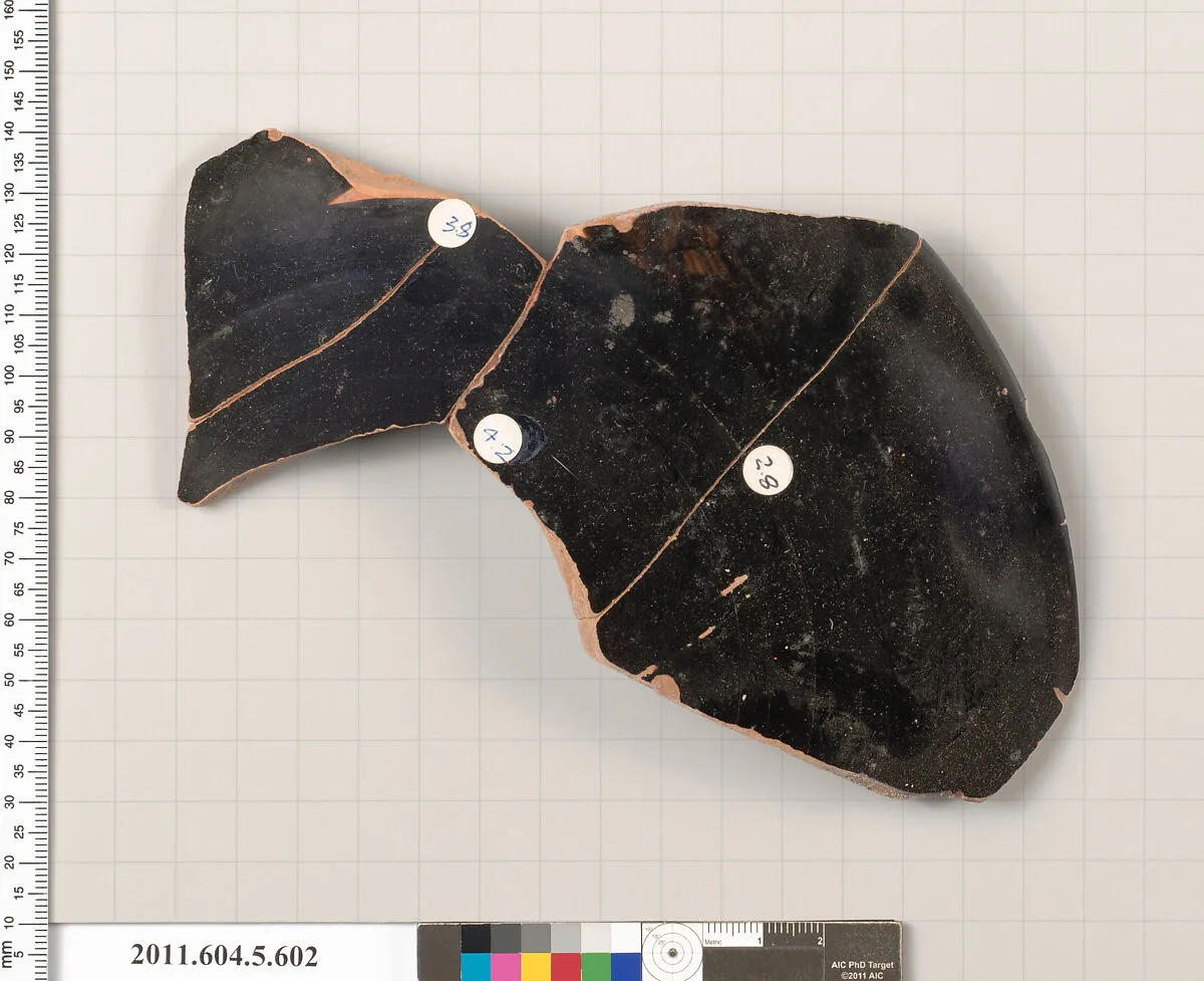 Terracotta rim fragment of a kylix (drinking cup) — Unknown