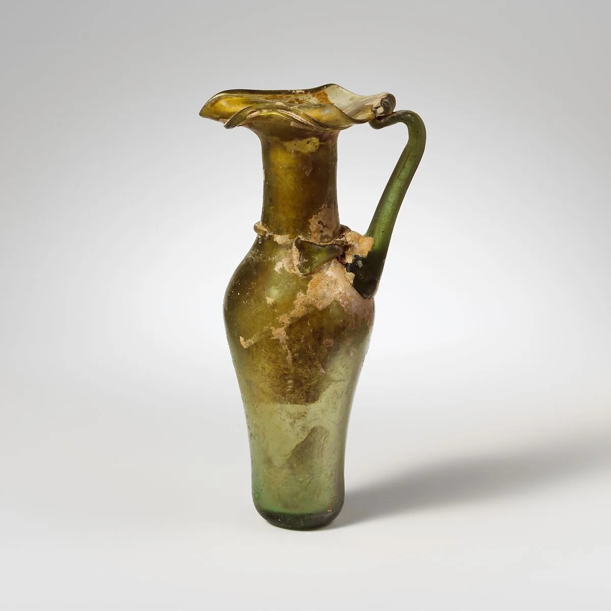 Glass jug with trefoil rim — Unknown