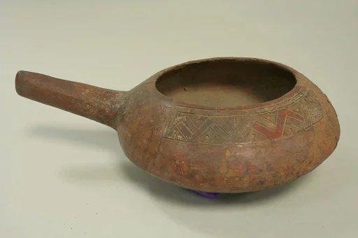 Vessel with Handle
