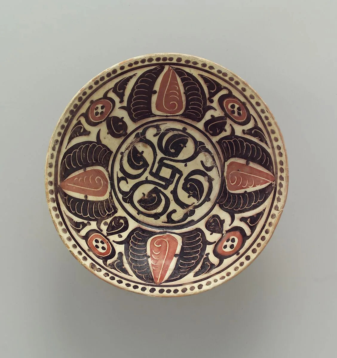Bowl with Red and Purplish-black Palmettes — Unknown