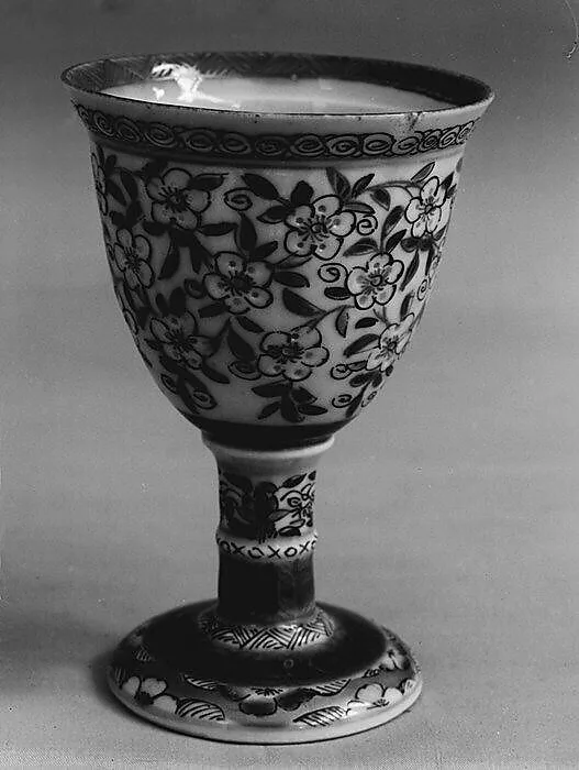 Standing cup and saucer — Unknown