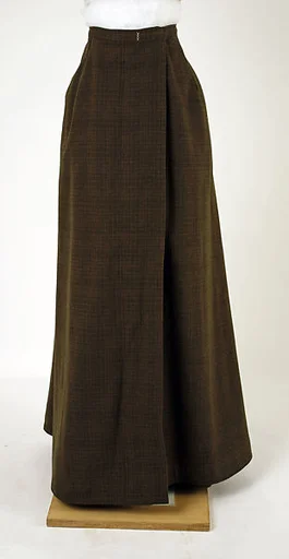 Bifurcated skirt