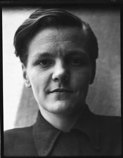 [Natasha von Hoeschelmann]