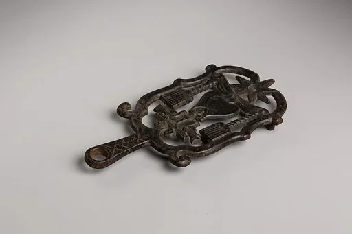 Trivet