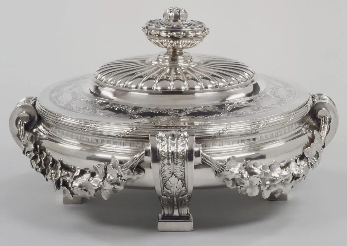 Dish with cover and liner — Jacques-Nicolas Roettiers