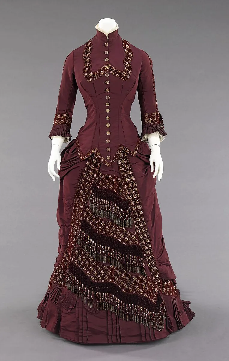 Dinner dress — Unknown