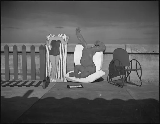 [Resort Photographer's Props, Florida]