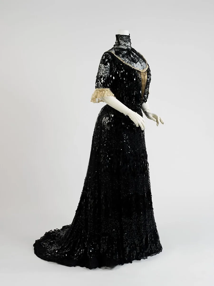 Evening dress — Henriette Favre