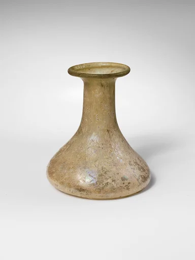 Glass bottle