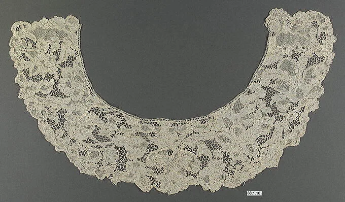 Collar — Unknown