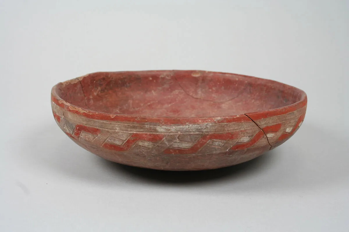 Incised bowl with geometric pattern — Unknown