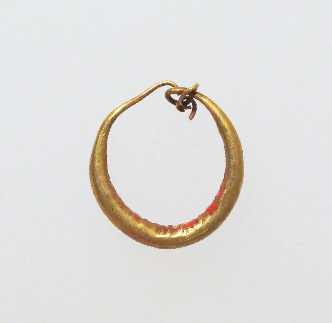 Earring-loop type, plain — Unknown