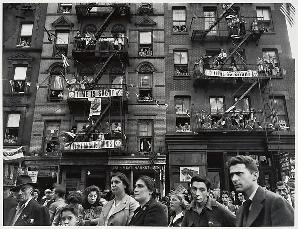 "Time is Short" — Weegee|Sid Kaplan