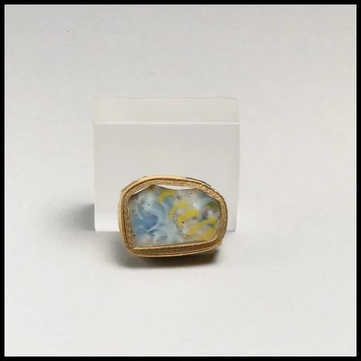Glass mosaic fragment