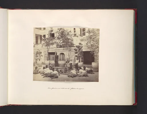 Crown Prince and Attendants, Palace Courtyard
