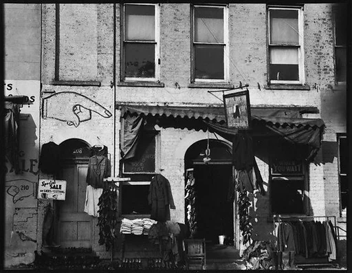 [Shoe and Clothing Shopfront Façade, Savannah, Georgia]