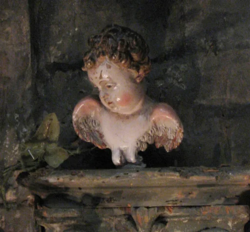 Cherub's head