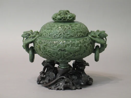 清中期 玉雙耳活環鼎爐|Incense burner with cover