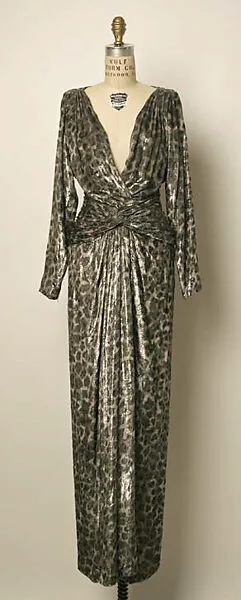 Evening dress — Yves Saint Laurent|Yves Saint Laurent
