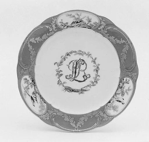 Plate (assiette à palmes) (one of four) (part of a service)