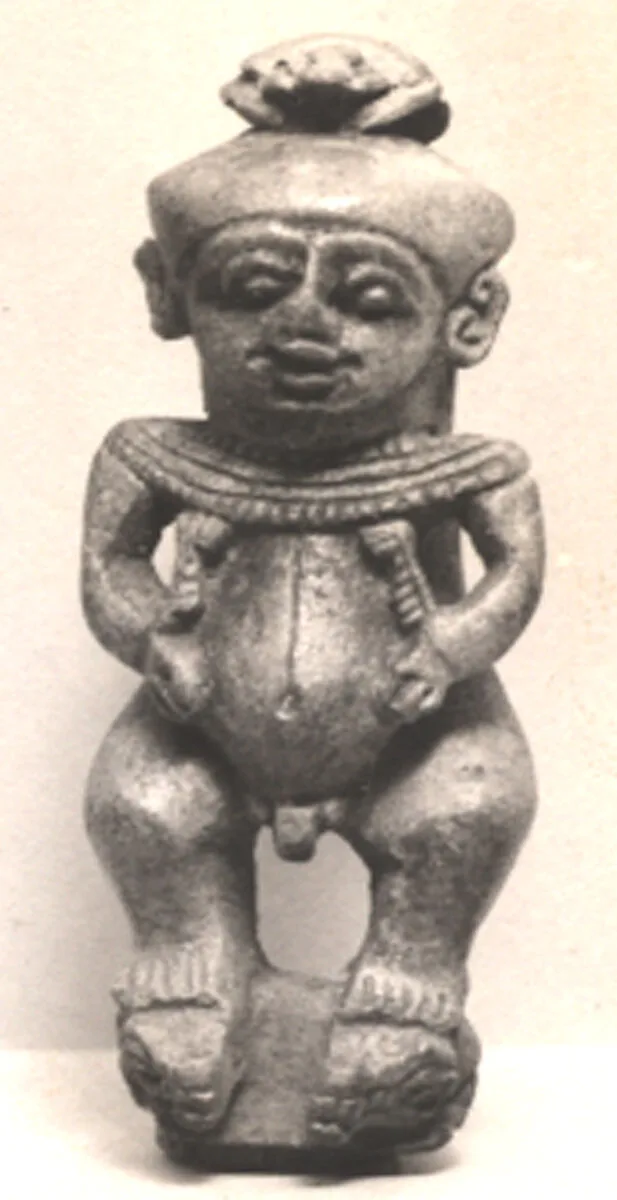Amulet of Ptaikos on the crocodiles — Unknown