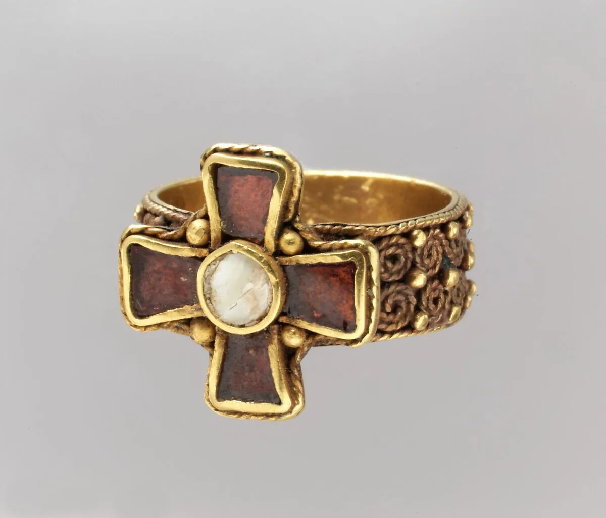 Finger Ring with a Cross — Unknown