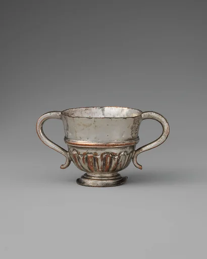Miniature cup