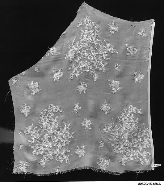 Textile fragment — Unknown Designer