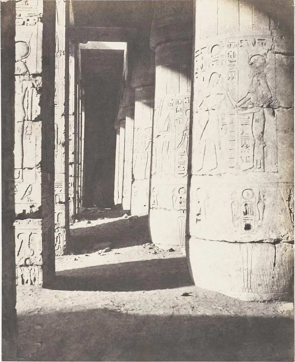 Médînet-Abou (Thèbes), Constructions Postérieures - Deuxieme Cour - Galerie Nord-Ouest — Félix Teynard|Imprimerie Photographique de H. de Fonteny et Cie