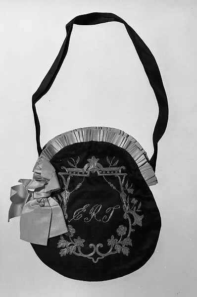 Evening bag — Unknown