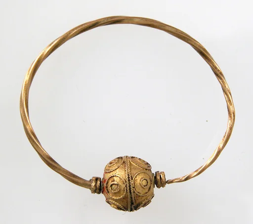 Earring