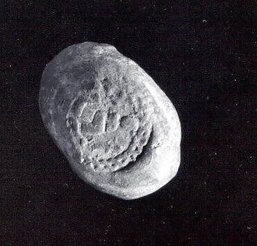 Oval sealing with one circular seal impression — Unknown