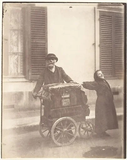 Organ-grinder