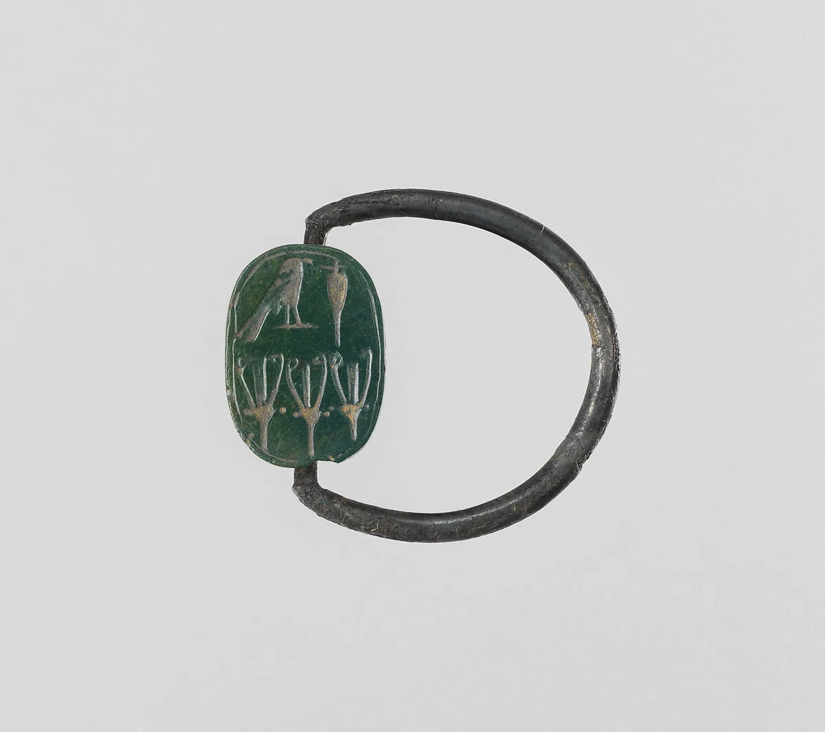 Signet ring — Unknown
